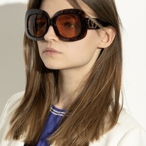 🔥NEW🔥 Valentino Oversized Tortoiseshell Square Sunglasses - Full Inclusion